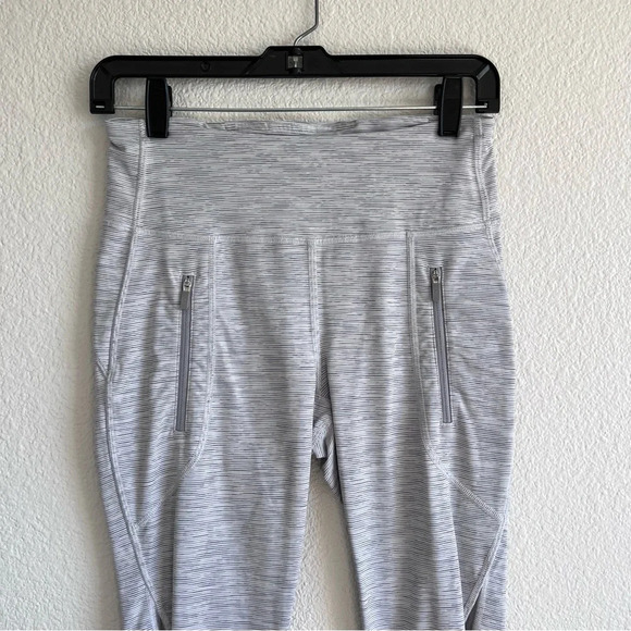 Lululemon Invigorate 7/8 Tight Wee Are From Space Ice Grey - Picture 2 of 14